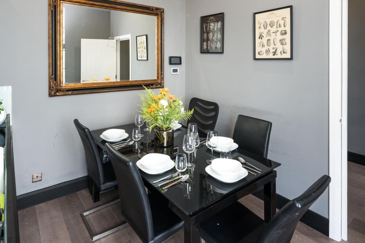 לונדון Cumberland 4 Double Bedroom In Pimlico מראה חיצוני תמונה